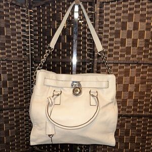 Vintage Michael Kors Elegant off white, cream Leather large Handbag